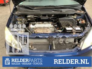 Gebruikte Motorkap Scharnier Toyota Avensis Verso (M20) 2.0 16V VVT-i D-4 Prijs € 25,00 Margeregeling aangeboden door Relder Parts B.V.