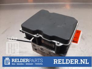 Gebruikte ABS Computer Toyota Avensis Wagon (T27) 2.0 16V D-4D-F Prijs € 90,00 Margeregeling aangeboden door Relder Parts B.V.