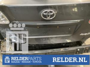 Gebruikte Handgreep Achterklep Toyota Avensis Wagon (T27) 2.0 16V D-4D-F Prijs € 45,00 Margeregeling aangeboden door Relder Parts B.V.