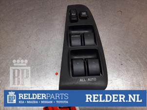 Gebruikte Ruit schakelaar elektrisch Toyota Avensis Wagon (T25/B1E) 2.0 16V VVT-i D4 Prijs € 45,00 Margeregeling aangeboden door Relder Parts B.V.
