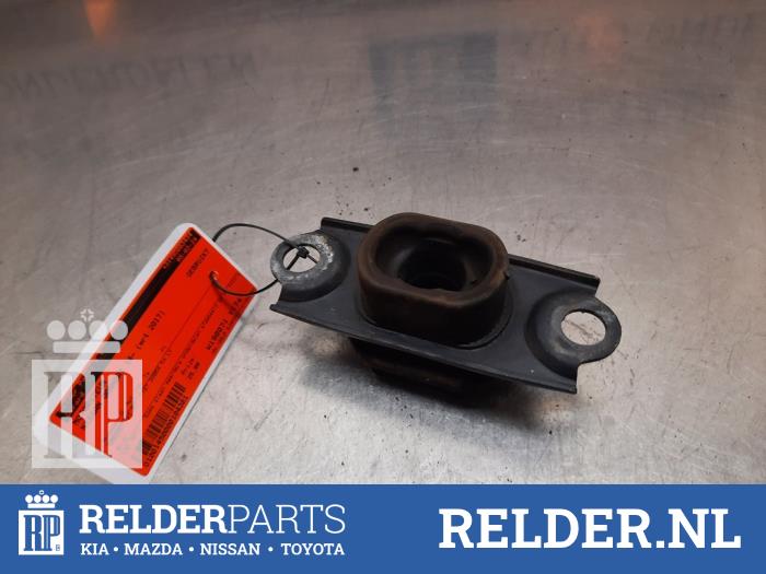 Gebruikte Motorsteun Nissan Qashqai (J11) 1.2 DIG-T 16V Prijs € 25,00 Margeregeling aangeboden door Relder Parts B.V.