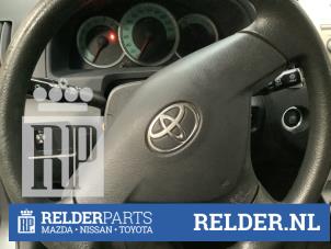 Gebruikte Airbag links (Stuur) Toyota Corolla Verso (R10/11) 1.6 16V VVT-i Prijs € 40,00 Margeregeling aangeboden door Relder Parts B.V.