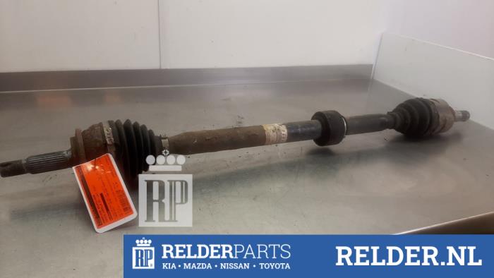 Gebruikte Steekas rechts-voor Toyota Corolla (E15) 1.6 Dual VVT-i 16V Prijs € 75,00 Margeregeling aangeboden door Relder Parts B.V.