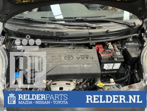 Gebruikte Uitlaatspruitstuk + katalysator Toyota Yaris II (P9) 1.33 16V Dual VVT-I Prijs € 250,00 Margeregeling aangeboden door Relder Parts B.V.