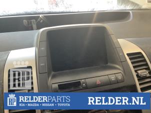 Gebruikte Display Interieur Toyota Prius (NHW20) 1.5 16V Prijs € 175,00 Margeregeling aangeboden door Relder Parts B.V.