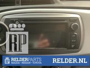 Gebruikte Radio CD Speler Toyota Yaris III (P13) 1.5 16V Hybrid Prijs € 250,00 Margeregeling aangeboden door Relder Parts B.V.