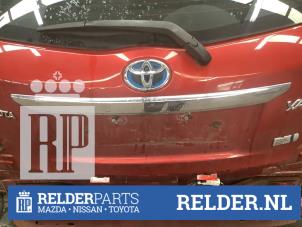 Gebruikte Handgreep Achterklep Toyota Yaris III (P13) 1.5 16V Hybrid Prijs € 30,00 Margeregeling aangeboden door Relder Parts B.V.