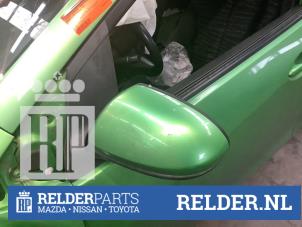 Gebruikte Spiegel Buiten links Mazda 2 (DE) 1.4 CDVi 16V Prijs € 75,00 Margeregeling aangeboden door Relder Parts B.V.