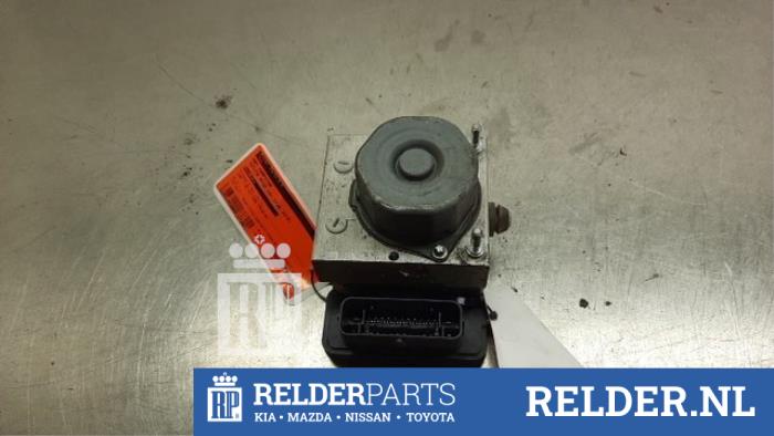 ABS Computer van een Toyota Aygo (B40) 1.0 12V VVT-i 2018