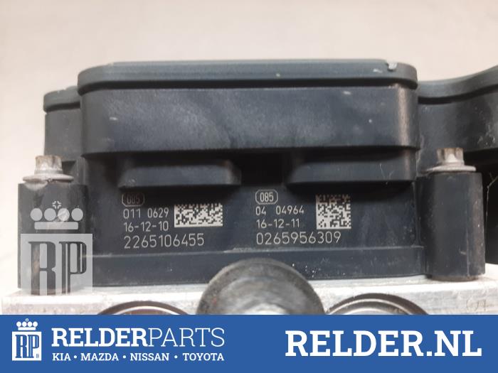 Gebruikte ABS Computer Toyota Aygo (B40) 1.0 12V VVT-i Prijs € 75,00 Margeregeling aangeboden door Relder Parts B.V.