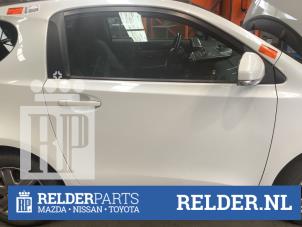 Gebruikte Portier 2Deurs rechts Toyota iQ 1.0 12V VVT-i Prijs € 250,00 Margeregeling aangeboden door Relder Parts B.V.