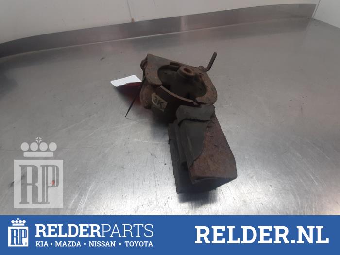 Gebruikte Motorrubber Toyota Avensis Wagon (T25/B1E) 1.8 16V VVT-i Prijs € 30,00 Margeregeling aangeboden door Relder Parts B.V.