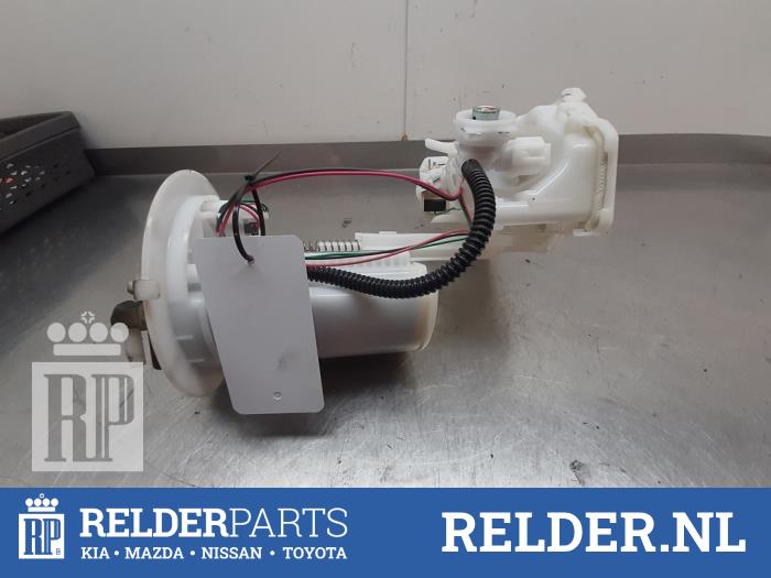 Gebruikte Tank element Pomp Toyota Corolla Touring Sport (E21/EH1) 1.8 16V Hybrid Prijs € 75,00 Margeregeling aangeboden door Relder Parts B.V.