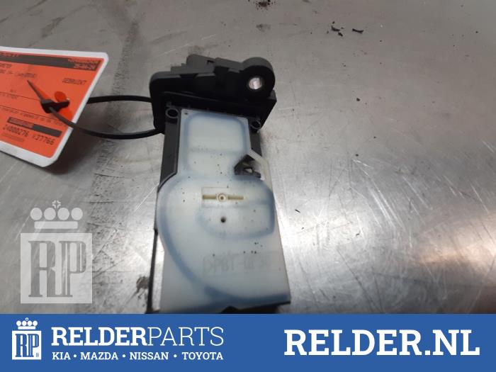 Gebruikte Luchtmassameter Nissan Qashqai (J11) 1.6 DIG-T 163 16V Prijs € 40,00 Margeregeling aangeboden door Relder Parts B.V.