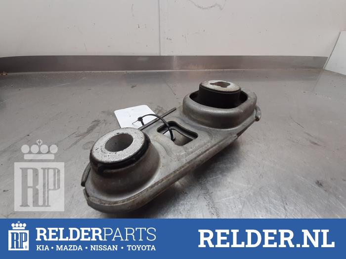 Gebruikte Motorsteun Nissan Qashqai (J11) 1.6 DIG-T 163 16V Prijs € 35,00 Margeregeling aangeboden door Relder Parts B.V.
