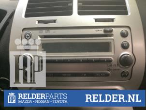 Gebruikte Radio CD Speler Toyota Urban Cruiser 1.33 Dual VVT-I 16V 2WD Prijs € 90,00 Margeregeling aangeboden door Relder Parts B.V.