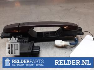 Gebruikte Deurgreep 4Deurs rechts-voor Toyota Urban Cruiser 1.33 Dual VVT-I 16V 2WD Prijs € 35,00 Margeregeling aangeboden door Relder Parts B.V.