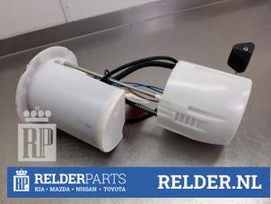 Gebruikte Tank element Pomp Toyota Yaris III (P13) 1.5 16V Hybrid Prijs € 75,00 Margeregeling aangeboden door Relder Parts B.V.