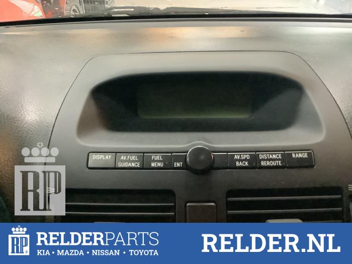 Gebruikte Display Interieur Toyota Avensis Wagon (T25/B1E) 1.8 16V VVT-i Prijs € 90,00 Margeregeling aangeboden door Relder Parts B.V.
