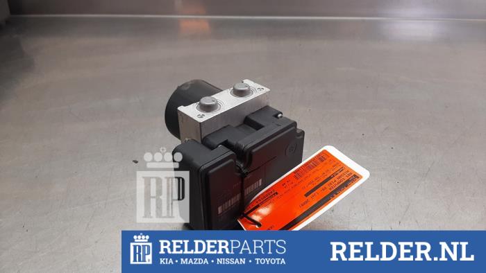 Gebruikte Computer ABS Nissan Pixo (D31S) 1.0 12V Prijs € 70,00 Margeregeling aangeboden door Relder Parts B.V.