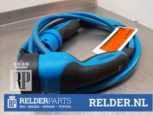 Gebruikte Hybride oplaadkabel Mazda MX-30 e-SkyActiv 145 Prijs € 250,00 Margeregeling aangeboden door Relder Parts B.V.