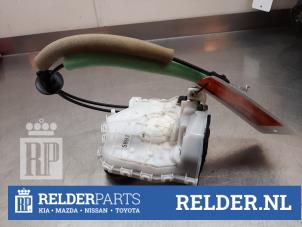 Gebruikte Portierslot Mechaniek 4Deurs rechts-voor Mazda MX-30 e-SkyActiv 145 Prijs € 90,00 Margeregeling aangeboden door Relder Parts B.V.