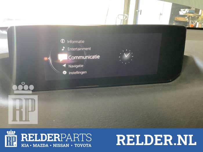 Gebruikte Display Interieur Mazda MX-30 e-SkyActiv 145 Prijs € 300,00 Margeregeling aangeboden door Relder Parts B.V.