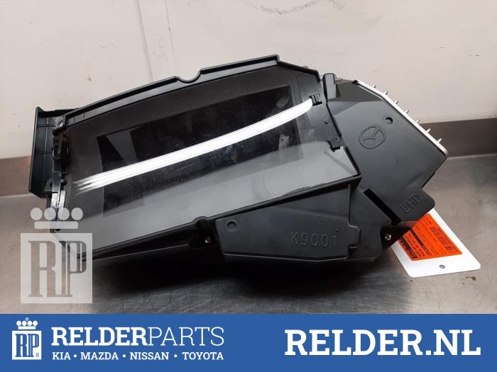 Gebruikte Head-up display Mazda MX-30 e-SkyActiv 145 Prijs € 300,00 Margeregeling aangeboden door Relder Parts B.V.