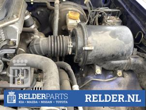 Gebruikte Luchtfilterhuis Nissan King Cab/Pickup 4x4 (D22) 2.5 dCi 16V Prijs € 35,00 Margeregeling aangeboden door Relder Parts B.V.