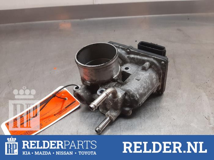 Gebruikte Gasklephuis Toyota Avensis Wagon (T27) 2.0 16V D-4D-F Prijs € 70,00 Margeregeling aangeboden door Relder Parts B.V.