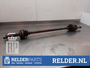 Gebruikte Steekas links-achter Nissan Qashqai (J10) 2.0 16V 4x4 Prijs € 40,00 Margeregeling aangeboden door Relder Parts B.V.