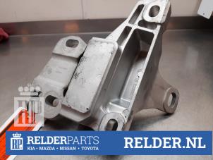 Gebruikte Motorrubber Mazda MX-30 e-SkyActiv 145 Prijs € 100,00 Margeregeling aangeboden door Relder Parts B.V.