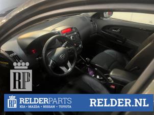 Gebruikte Blower Kia Cee'd Sporty Wagon (EDF) 1.6 CRDi 115 16V Prijs € 25,00 Margeregeling aangeboden door Relder Parts B.V.