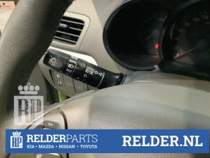 Gebruikte Pinker Schakelaar Kia Picanto (TA) 1.2 16V Prijs € 35,00 Margeregeling aangeboden door Relder Parts B.V.