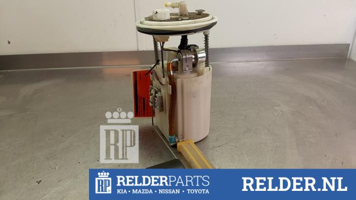 Gebruikte Tank element Pomp Kia Cee'd Sporty Wagon (EDF) 1.4 16V Prijs € 90,00 Margeregeling aangeboden door Relder Parts B.V.