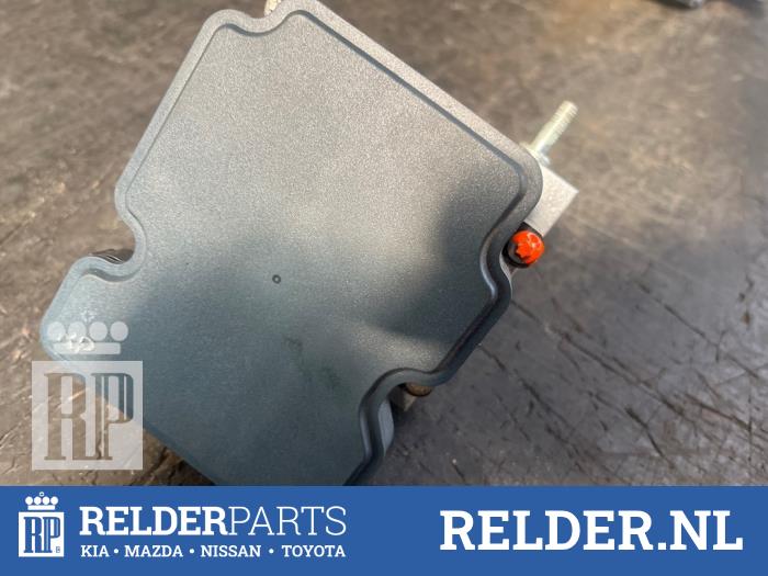 ABS Computer van een Nissan Qashqai (J10) 2.0 16V 2010