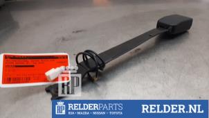 Gebruikte Veiligheidsgordel Insteek rechts-voor Nissan Qashqai (J10) 2.0 16V Prijs € 15,00 Margeregeling aangeboden door Relder Parts B.V.