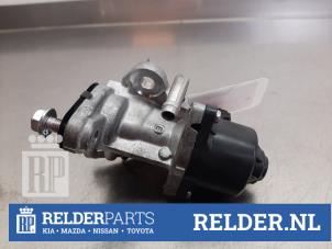 Gebruikte EGR Klep Toyota Yaris Cross (PB1/PJ1) 1.5 12V Hybrid 115 Prijs € 125,00 Margeregeling aangeboden door Relder Parts B.V.