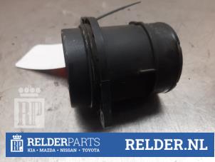 Gebruikte Luchthoeveelheidsmeter Kia Cee'd Sportswagon (JDC5) 1.6 CRDi 16V VGT Prijs € 40,00 Margeregeling aangeboden door Relder Parts B.V.