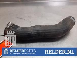 Gebruikte Intercooler Slang Kia Rio IV (YB) 1.0i T-GDi 100 12V Prijs € 35,00 Margeregeling aangeboden door Relder Parts B.V.
