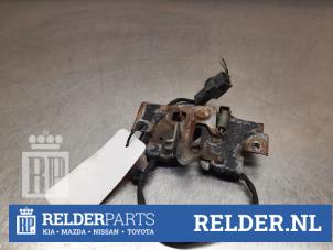 Gebruikte Slotmechaniek Motorkap Mazda CX-7 2.2 MZR-CD 16V Prijs € 25,00 Margeregeling aangeboden door Relder Parts B.V.