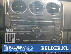 Gebruikte Radio CD Speler Mazda CX-7 2.2 MZR-CD 16V Prijs € 90,00 Margeregeling aangeboden door Relder Parts B.V.