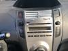 Toyota Yaris II (P9) 1.0 12V VVT-i Radio CD Speler