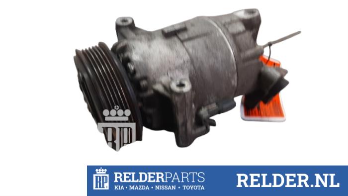 Gebruikte Aircopomp Nissan Qashqai (J10) 2.0 16V 4x4 Prijs € 90,00 Margeregeling aangeboden door Relder Parts B.V.