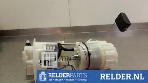 Gebruikte Tank element Pomp Toyota Aygo X 1.0 12V VVT-i Prijs € 90,00 Margeregeling aangeboden door Relder Parts B.V.