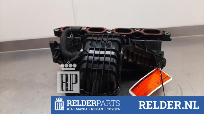 Gebruikte Spruitstuk Inlaat Toyota Prius Plus (ZVW4) 1.8 Hybrid 16V Prijs € 150,00 Margeregeling aangeboden door Relder Parts B.V.