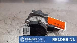 Gebruikte Waterpomp Kia Xceed 1.6 GDI PHEV Prijs € 150,00 Margeregeling aangeboden door Relder Parts B.V.