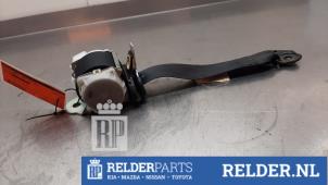 Gebruikte Gordelspanner links achter Toyota Yaris II (P9) 1.0 12V VVT-i Prijs € 25,00 Margeregeling aangeboden door Relder Parts B.V.
