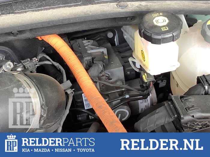 Gebruikte Rembol Kia Sportage (NQ5E) 1.6 T-GDi Hybrid 16V Prijs € 450,00 Margeregeling aangeboden door Relder Parts B.V.