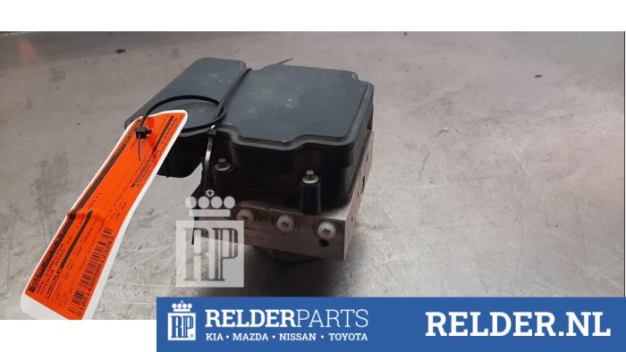Gebruikte ABS Computer Toyota Aygo (B40) 1.0 12V VVT-i Prijs € 75,00 Margeregeling aangeboden door Relder Parts B.V.